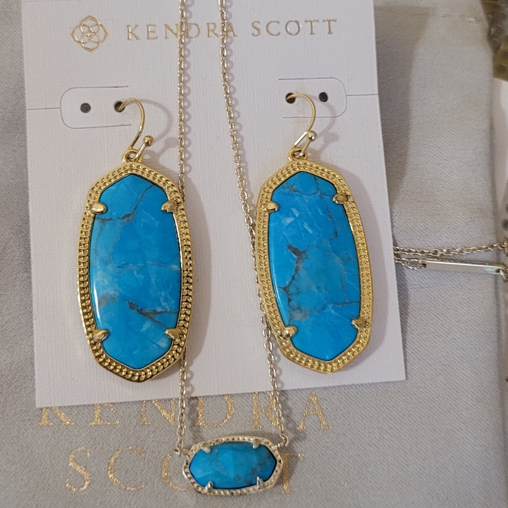 NWT Kendra Scott Necklace & Earring Set Aqua Howlite Marbled Stones Gold